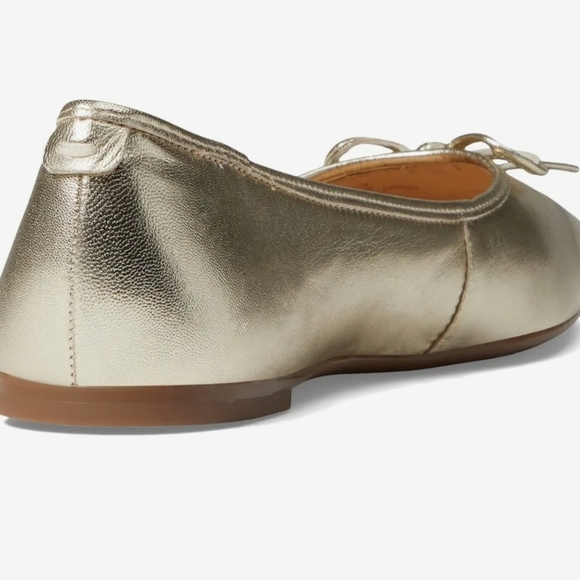 💛🔹️Bernardo 🔹️gold Champagne Made In Brazil  Gwynn Ballerina Flats - Picture 4 of 5